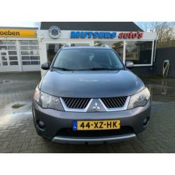 Mitsubishi OUTLANDER 2.4 OUTLANDER Intro Edition 1e Eig!