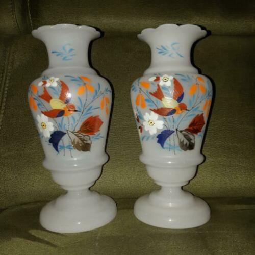 Opaline vazen met vogel