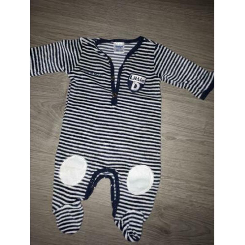 pakket babykleding