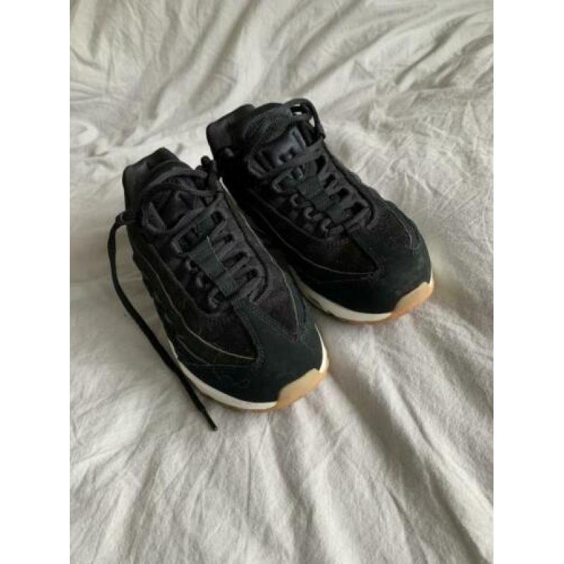 Nike Air 95 black/gum