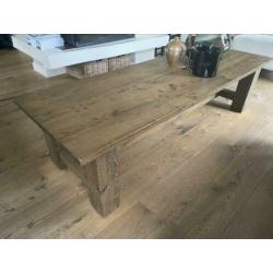 Prachtig landelijke salontafel van eiken hout, als nieuw!