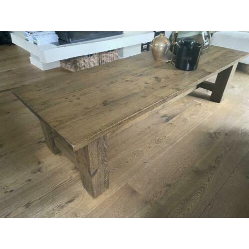 Prachtig landelijke salontafel van eiken hout, als nieuw!