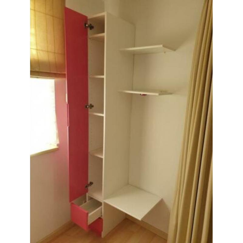 Leuke kast van Interstar, kleur roze