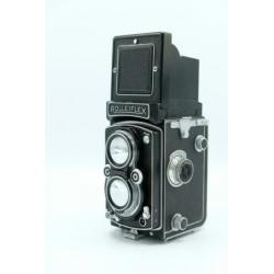 Rolleiflex 3.5 TLR camera - Tessar lens