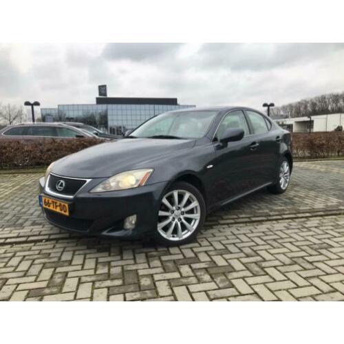 Lexus IS 220d Business