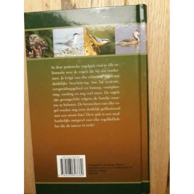 De complete vogel gids van Michael Lohmann