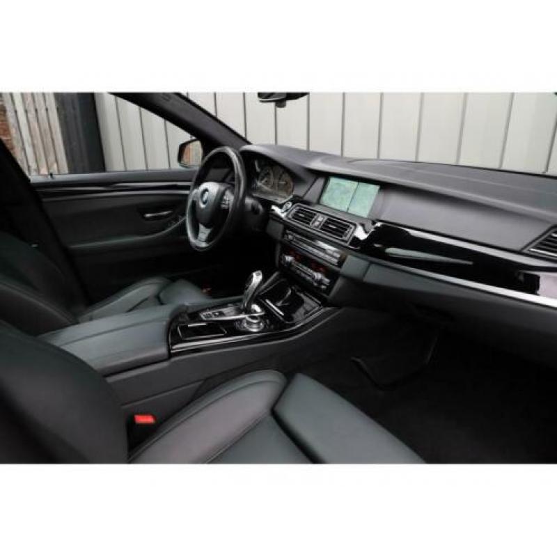 BMW 5 Serie Touring 525d High Executive Aut8 Pano Individual