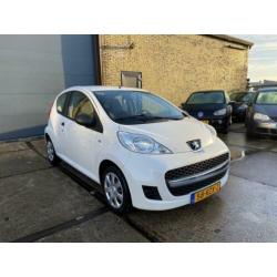 Peugeot 107 1.0-12V XR Bj.2011 / Airco / 80dkm!