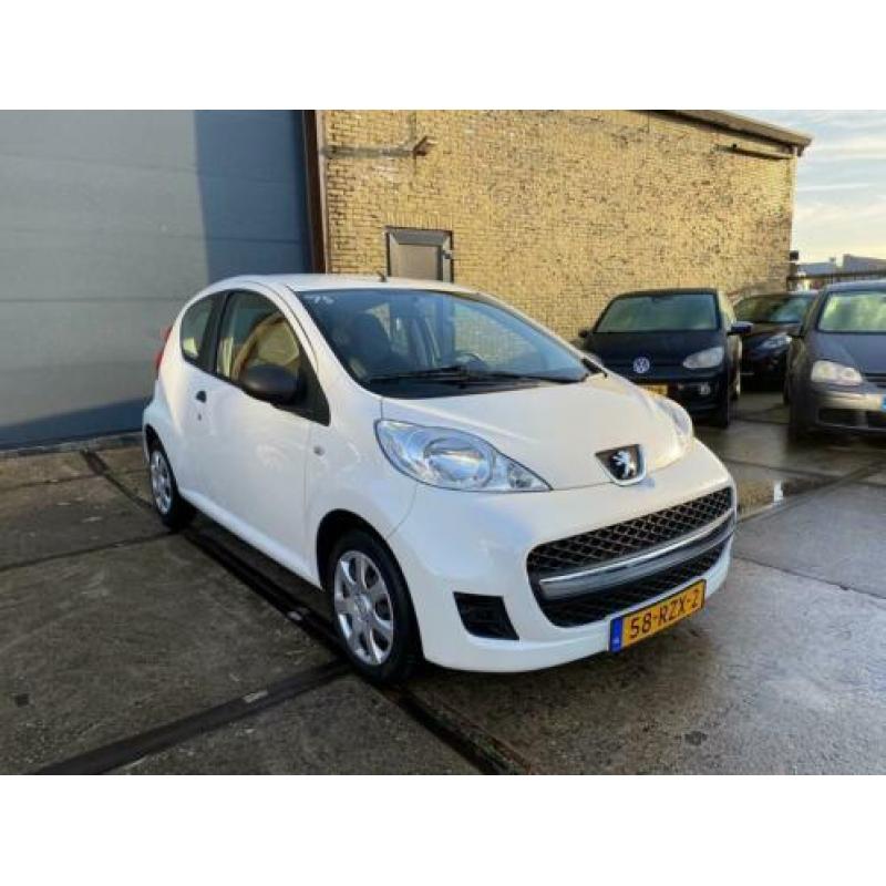 Peugeot 107 1.0-12V XR Bj.2011 / Airco / 80dkm!