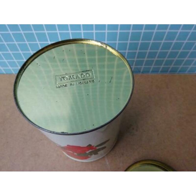 Vintage Tomado blikken doos met rozen