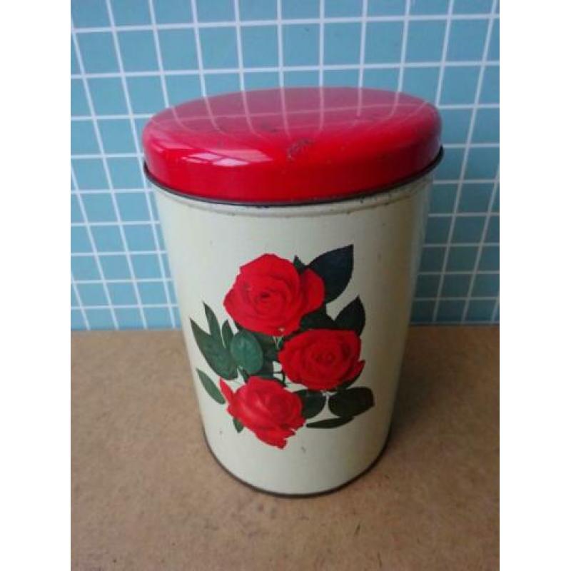 Vintage Tomado blikken doos met rozen
