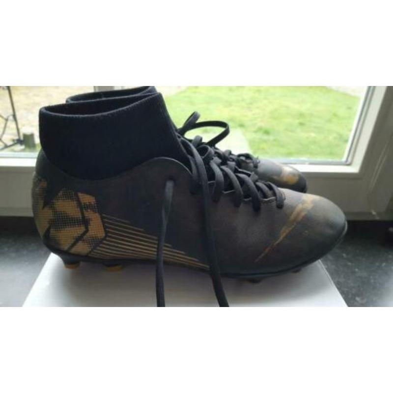 Voetbalschoenen Nike Mercurial Superfly 6 Club MG Black/Gold
