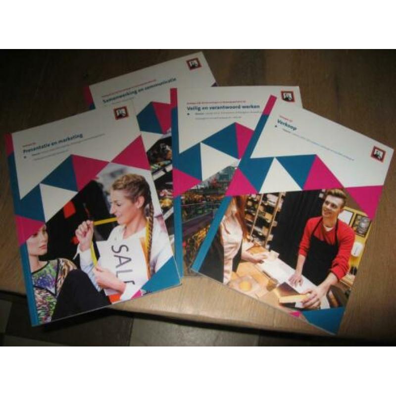 hele rij lesboeken verkoper 2 en 3