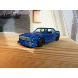 Mercedes-Benz 450 SLC van Bburago 1:43