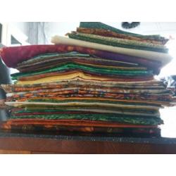 Partij 6 met nieuwe quiltstoffen.Reststoffen gratis mee