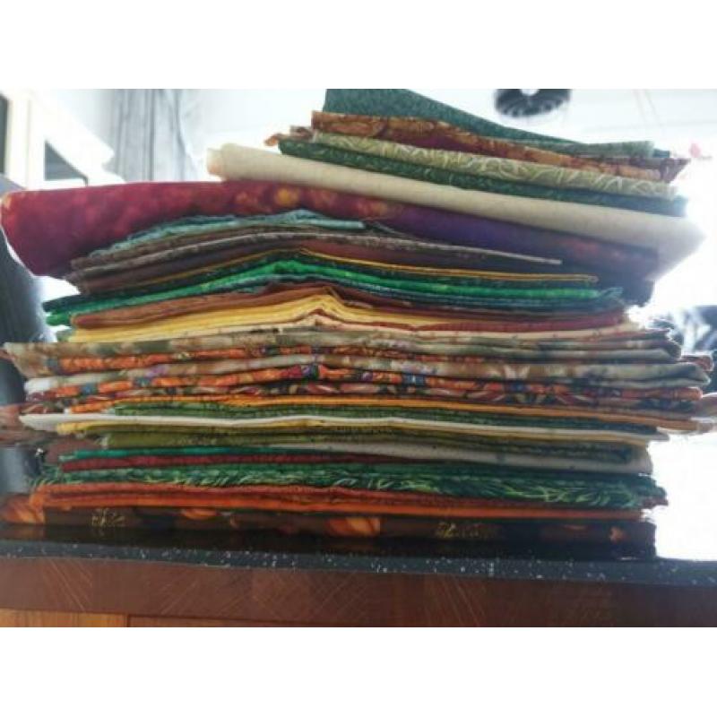 Partij 6 met nieuwe quiltstoffen.Reststoffen gratis mee