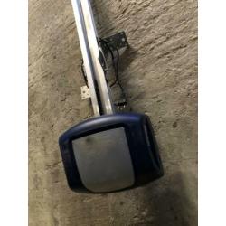 Garagedeur opener elektrisch