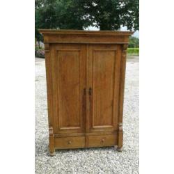 79, Antieke eiken kast te koop (vast model)