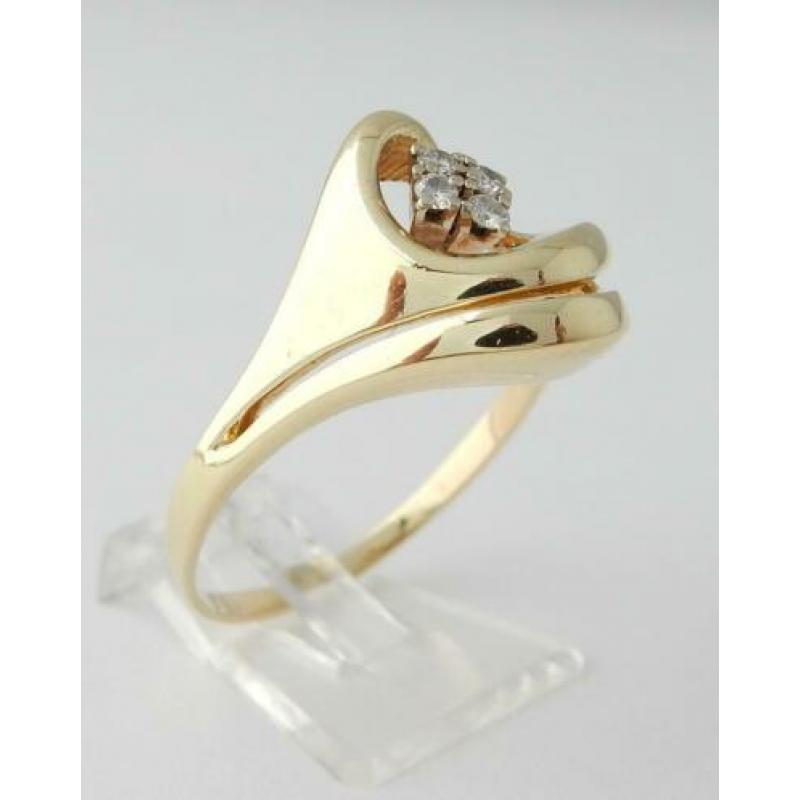 Grote 14 karaat Gouden Dames Ring met 4 Diamanten M22.5