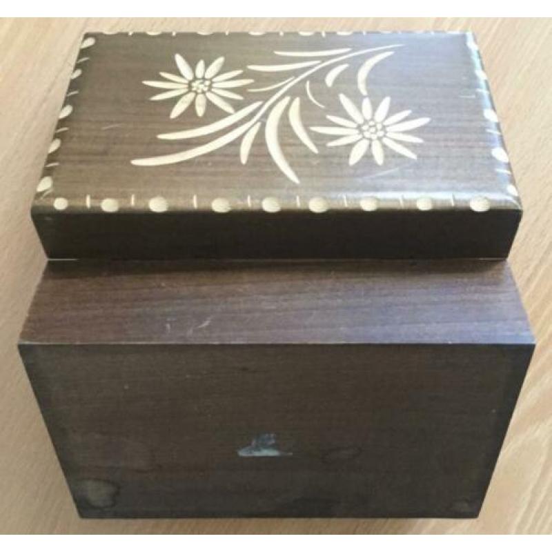Houten doosje Oostenrijk Edelweiss, jaren 70