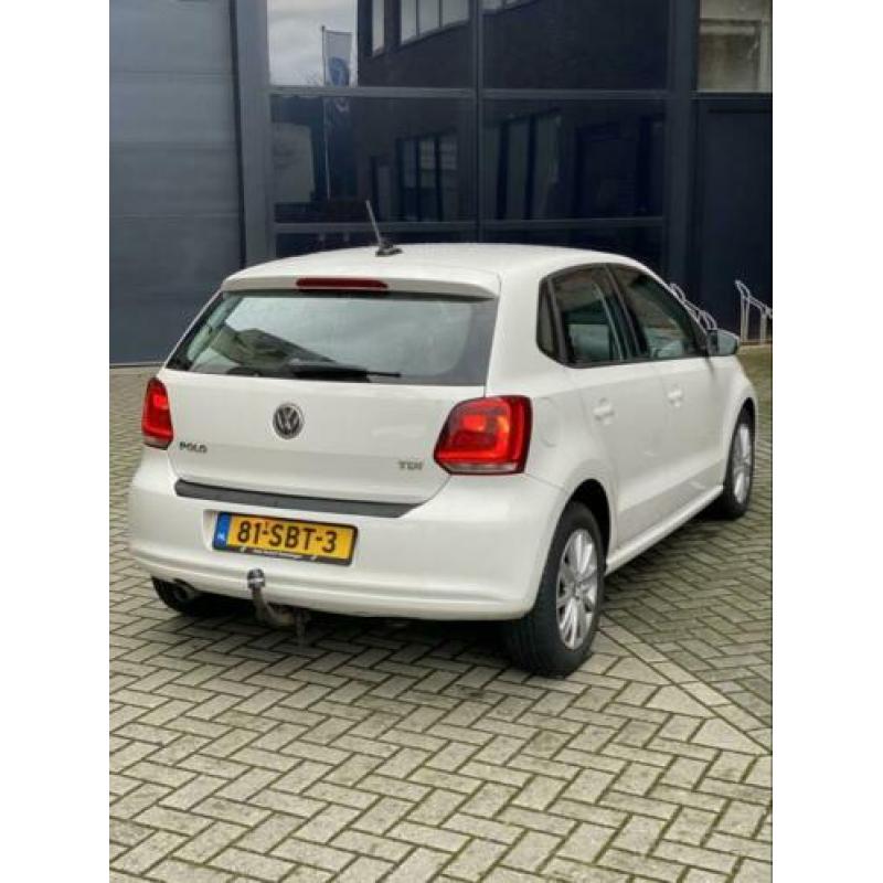 Volkswagen Polo 1.6 TDI 66KW DSG 2011 Wit