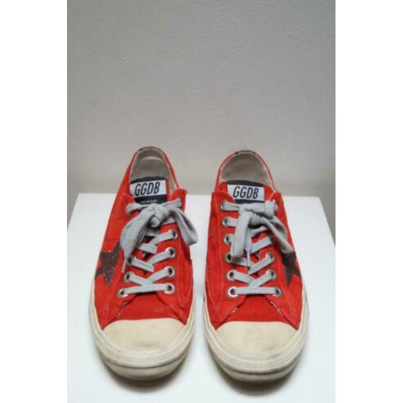 GOLDEN GOOSE Model "VSTAR2" Sneakers 38