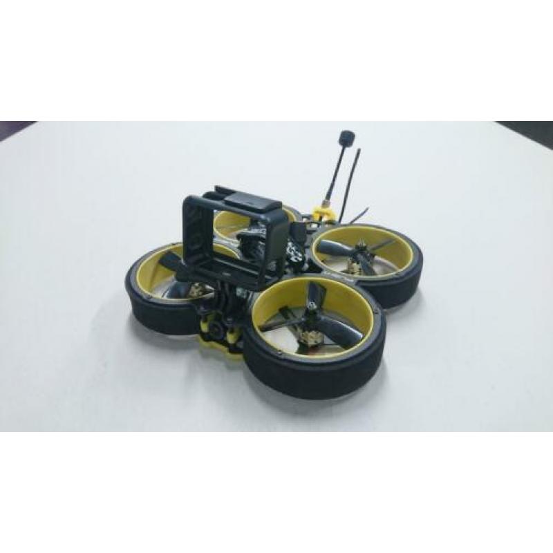FPV drone cinewhoop