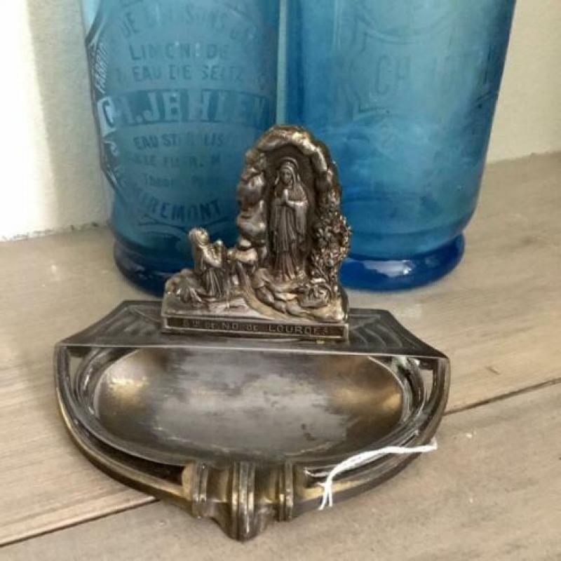 Lourdes tin beeldje schaaltje Maria religie wijwaterbakje