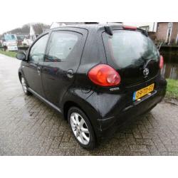Toyota Aygo 1.0-12V + 5 deurs Airco Sportvelgen Zuinig 1 op