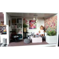 Gerestyled poppenhuis.