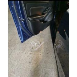 Mercedes logo CLA cls clk a b C e ml gle glc gl