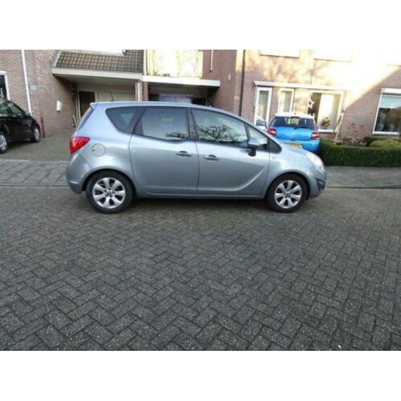 Opel Meriva 1.4 Turbo Cosmo nieuwstaat nap boekjes 2 sleutel