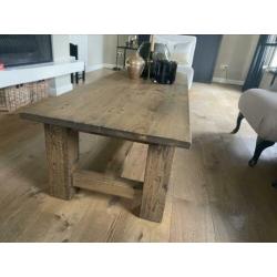 Prachtig landelijke salontafel van eiken hout, als nieuw!