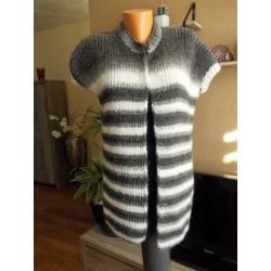 Mooi Zara Knit vest in mooie grijstinten maat M, L
