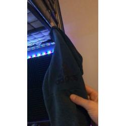 Heel mooi Adidas vest maat 152