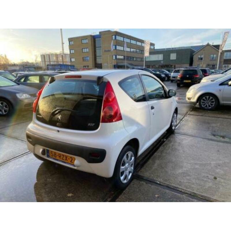 Peugeot 107 1.0-12V XR Bj.2011 / Airco / 80dkm!