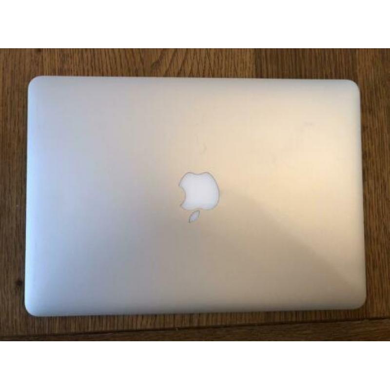 MacBook Pro 13", Core i5 2.5 Retina, (late 2012), 121GB SSD
