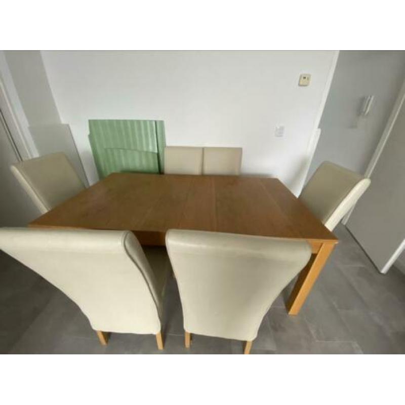 Uitbreidbare Eettafel met 6 stoelen