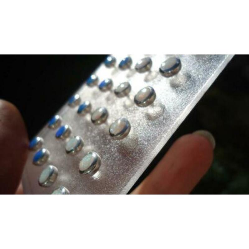 925 zilver oorbellen / oorknopjes witte lab opaal - Vanoli