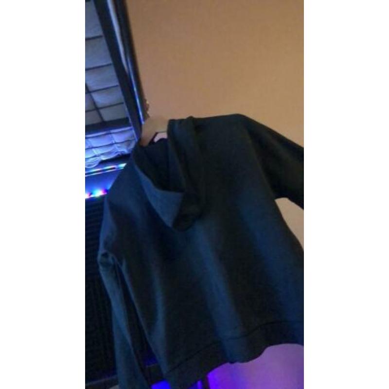 Heel mooi Adidas vest maat 152