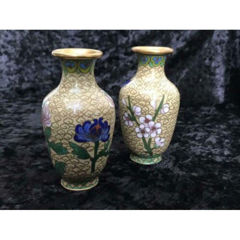 Verzameling cloisonné vazen lamp doosjes en dekselpot