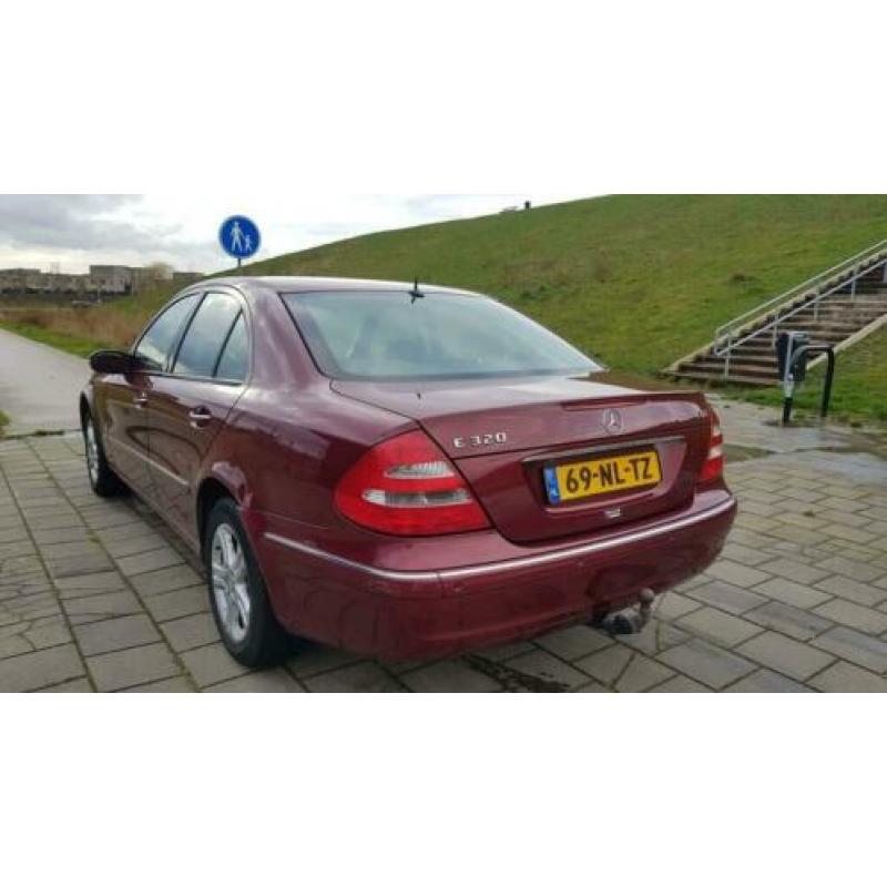 MERCEDES-BENZ E 320 W211 E320 CDI Elegance 2e Eig. Leer nav