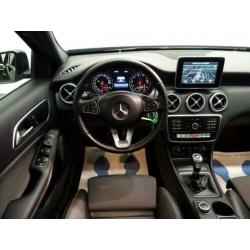 Mercedes-Benz A-Klasse 180 Urban AMG Line , Navi, Hleer, ECC