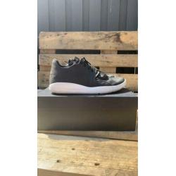 Jordan eclipse, maat 46