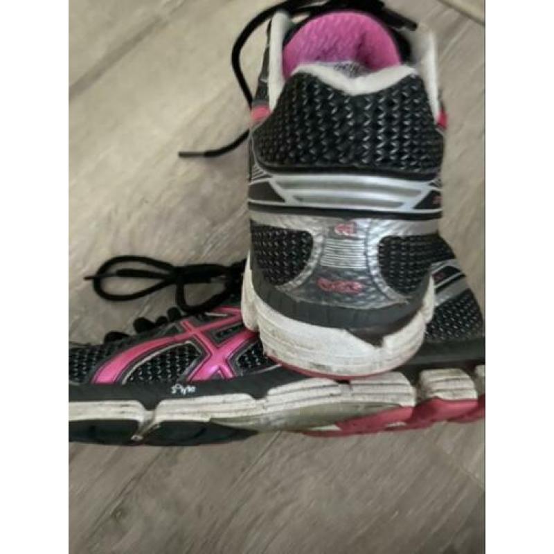 Asic hardloop schoenen maat 39.5 gympen