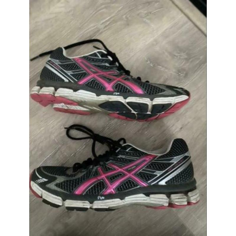 Asic hardloop schoenen maat 39.5 gympen