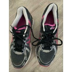 Asic hardloop schoenen maat 39.5 gympen