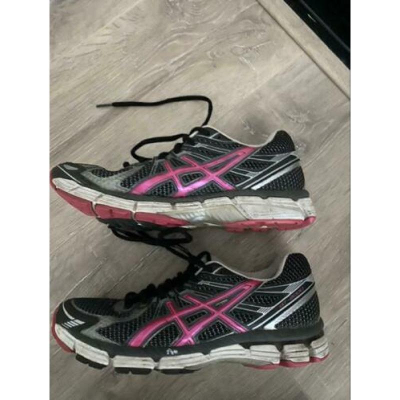 Asic hardloop schoenen maat 39.5 gympen