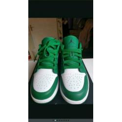 Nike air Jordan low pine green groen,36,5,Nieuw in doos!