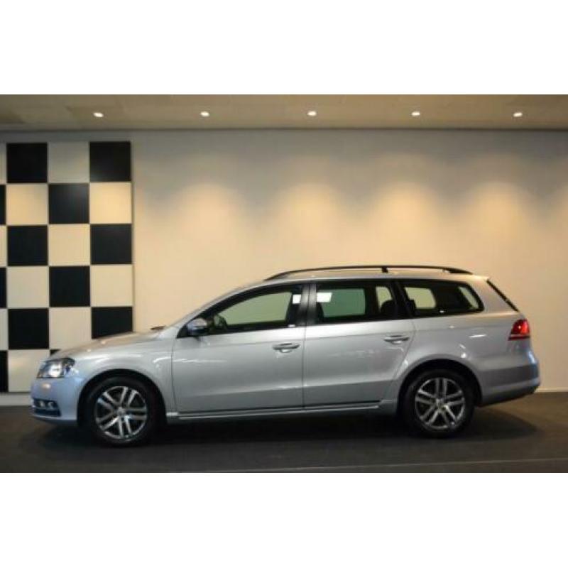 Volkswagen Passat COMFORTLINE 2.0 TDI NAVI DSG LM-Velgen PDC